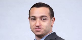 «ՈՎ ՀԱՅ ԺՈՂՈՎՈւՐԴ, ՔՈ ՄԻԱԿ ՓՐԿՈւԹՅՈւՆԸ ՔՈ ՀԱՎԱՔԱԿԱՆ ՈւԺԻ ՄԵՋ Է». Լուսանկարում՝ Մխիթար Հայրապետյան ՀՀ ԱԺ պատգամավոր ՀՀ ԱԺ գիտության, կրթության, մշակույթի, սփյուռքի, երիտասարդության և սպորտի հարցերի մշտական հանձնաժողովի նախագահ