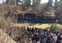 ՅՈՐԴԱՆԱՆ ԳԵՏԻ ՕՐՀՆՈՒԹԻՒՆԸ 23/01/22 – YouTube Լուսանկարում՝ Հորդանան գետում Իսրայելի և Հորդանանի թագավորության սահմաններում հավաքված հայ հավատացյալները - լուսանկարը Խաչիկ Բեկարյանի անձնական էջից