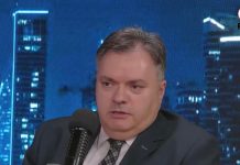 Հայաստանը խաչմերուկում. ՀԱՏՈՒԿ ԹՈՂԱՐԿՈՒՄ, ՈՒԿՐԱԻՆԱ | մայիսի 17/05/2022 Լուսանկարում՝ Հայաստանի արտակարգ և լիազոր դեսպան Արման Հակոբյանը՝ հրեական ռադիոյի եթերում